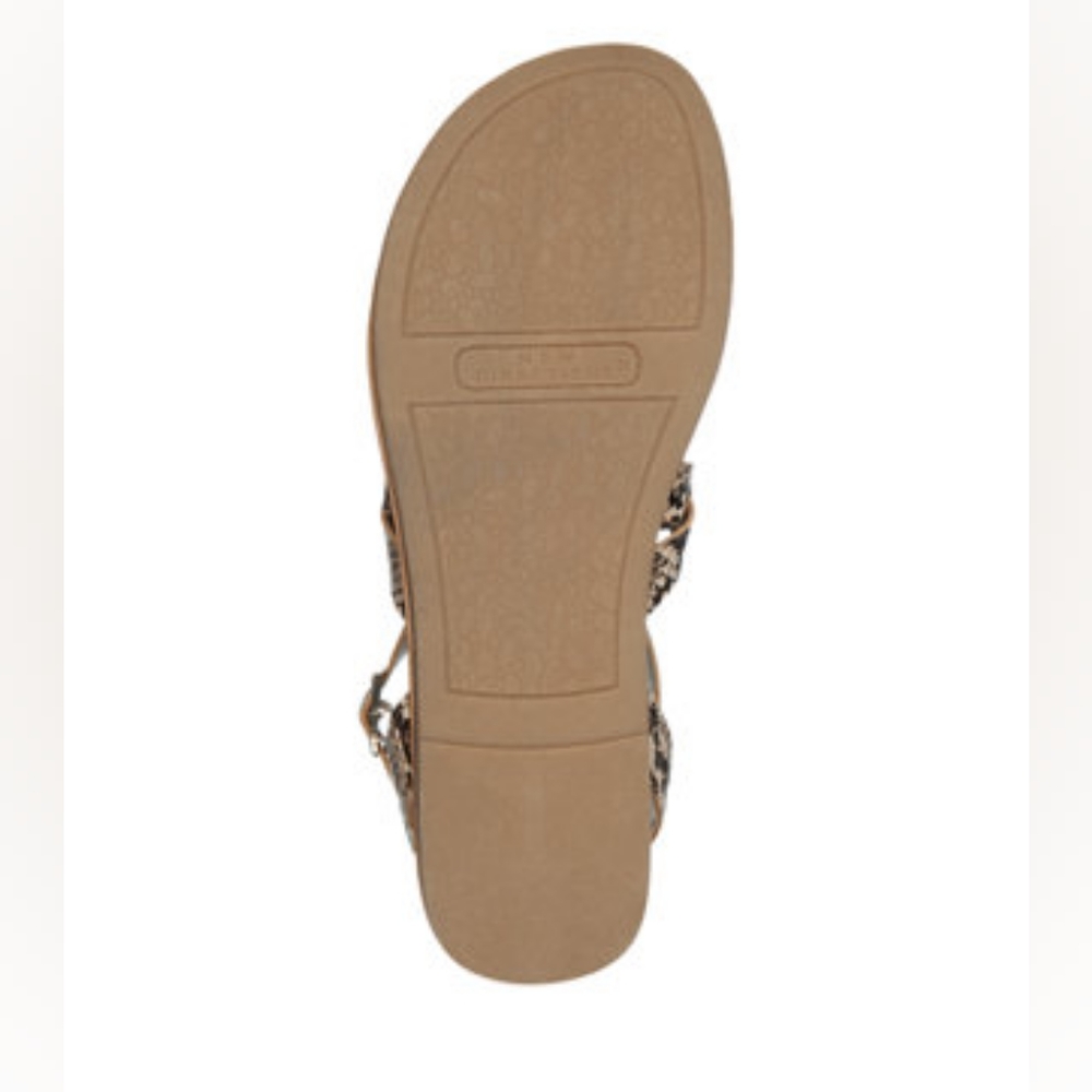 New Directions® Greeway Sandals - Picture 10 of 14